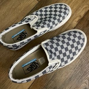 Checkers vans platform